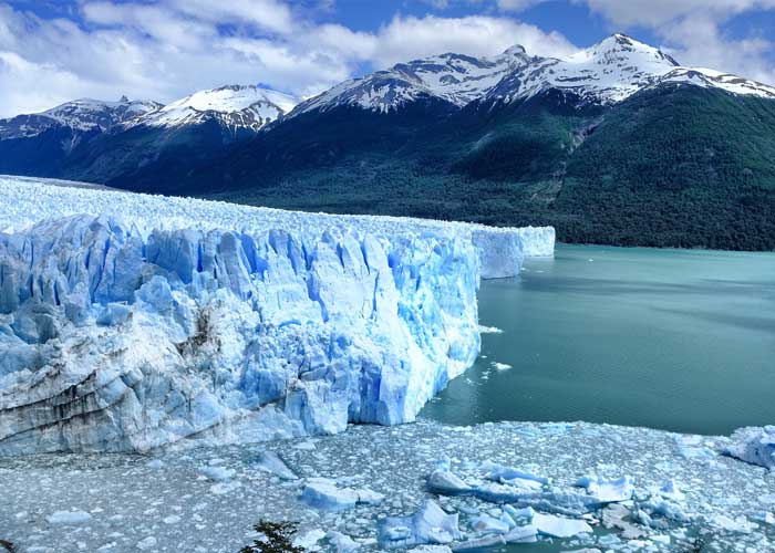 glacier-de-patagonie-tombe-dans-eau