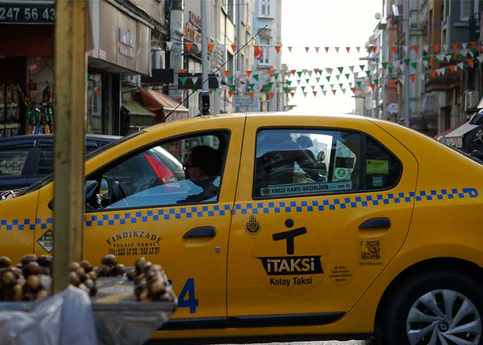 taxi-jaune-istanbul