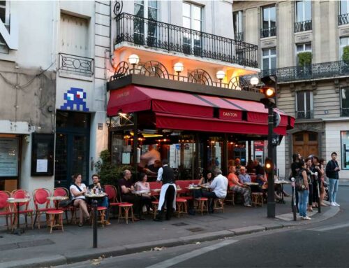 Les bars et lieux à Paris pour améliorer son français