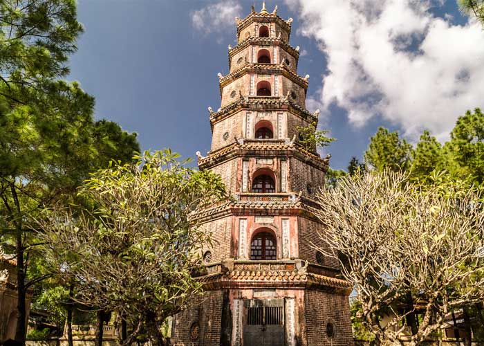 temple-pagode-dame-celeste-hue