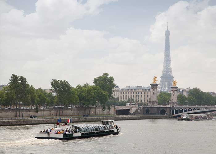 meilleure-excursion-bateau-mouche-paris