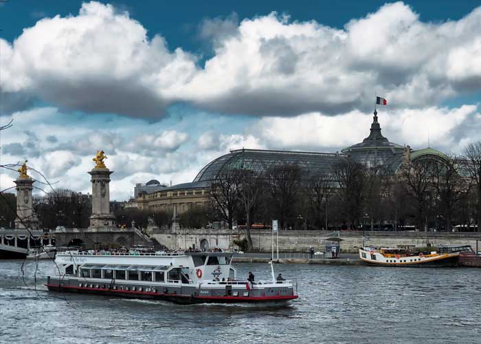 monument-croisiere-bateau-mouche-paris