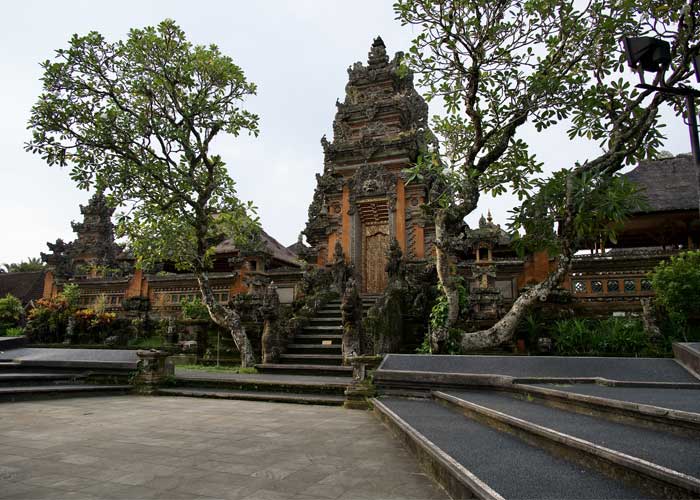 temple-saraswati-ubud