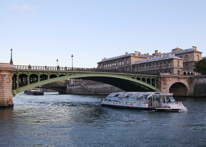 visite-bateau-mouche-seine-paris