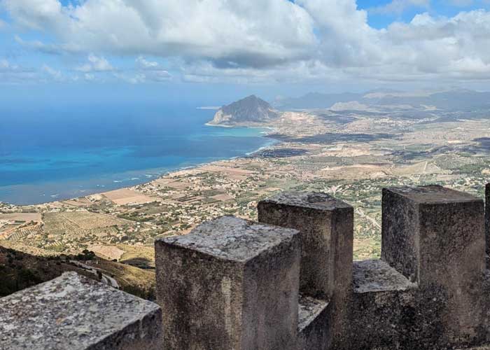 village-medieval-erice-sicile