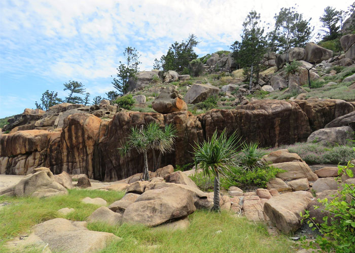 rocky-bay-magnetic-island