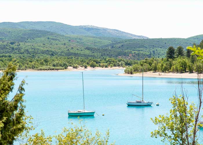 lac-de-sainte-croix-les-salles-sur-verdon