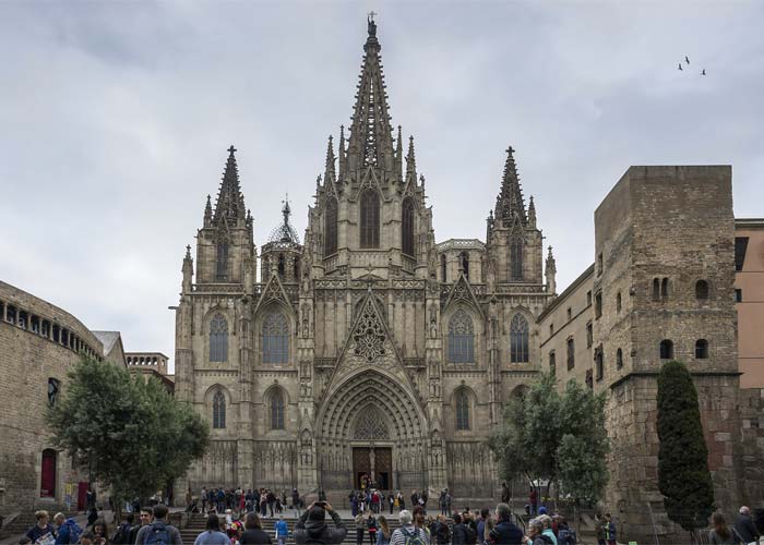 cathedrale-sainte-croix-barcelone