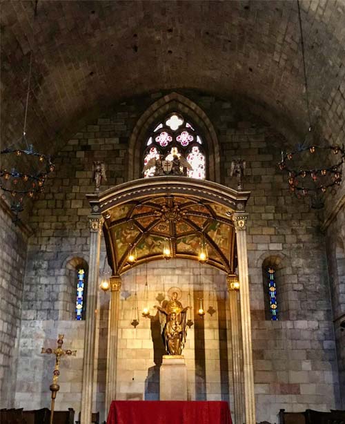 interieur-monastere-santa-ana-barcelone