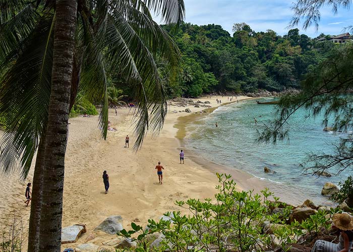 banana-beach-phuket