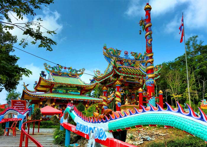 temple-chao-por-koh-chang-shrine-koh-chang