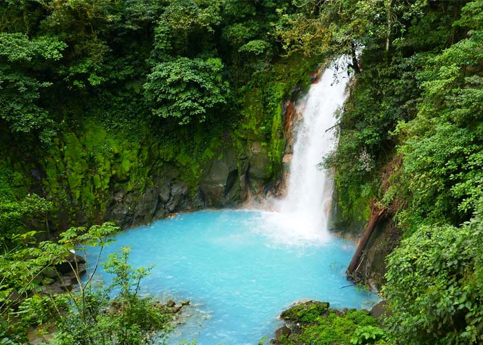 cascade-rio-celeste