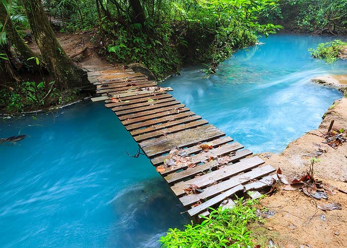 rio-celeste-parc-national-volcan-tenorio